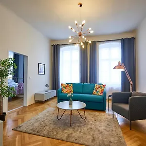 Fancy For 5 With Self-check-in At Spittelberg Appartement Vienne